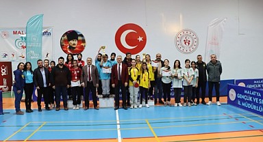 Okullar Arası Masa Tenisi Müsabakaları Sona Erdi 