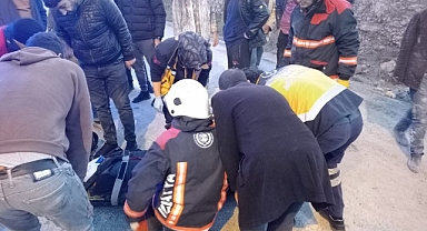 Pikap ile motosiklet çarpıştı: 2 yaralı