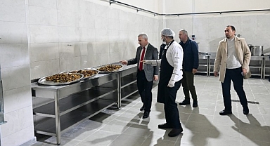 Yeşilyurt'taki yemek fabrikası hizmet vermeye başladı