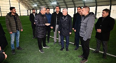 Çınar, Yeşilyurt'taki gençlik ve spor yatırımlarını inceledi
