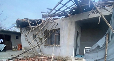Malatya'da bir evin çatısı çöktü