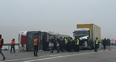 Malatya'da yolcu otobüsü devrildi: 4 ölü, 36 yaralı