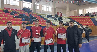 Malatya güreş şampiyonalarında başarı elde etti