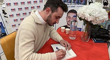 Malatya Park ev sahipliğinde genç yazar okuyucuları ile buluştu