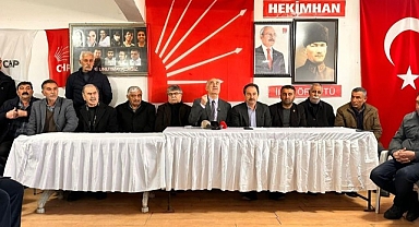 Yeniden aday gösterilmeyen başkan CHP'den istifa etti