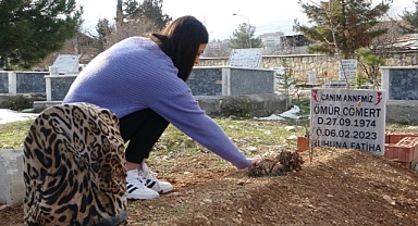 Depremin ayırdığı aile hayata tutunmaya çalışıyor
