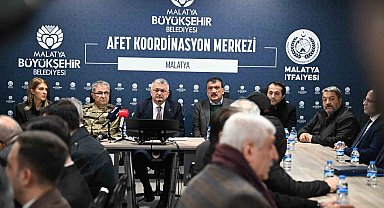 Malatya'da Afet Koordinasyon Toplantısı saat 04.17'de toplandı