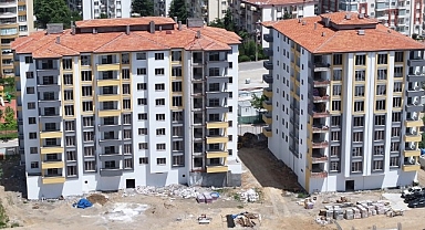 Geçit, kentsel dönüşüm konutlarını inceledi