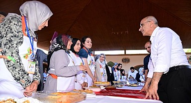 Kayısı Tatlıları yarışmasında ödüller sahiplerini buldu b