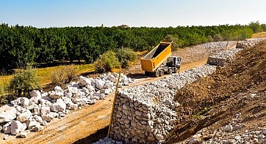 Kuzey Kuşak Yolunda 2 Bin 600 Metre İstinat Duvarı Yapılıyor