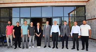 Başkan Er, Arslantepe Höyüğü Tanıtım ve Karşılama Merkezi’nde İncelemelerde Bulundu