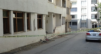 5,9'luk depremle sarsılan Malatya'da ağır hasarlı binalar için güvenlik önemli alınıyor