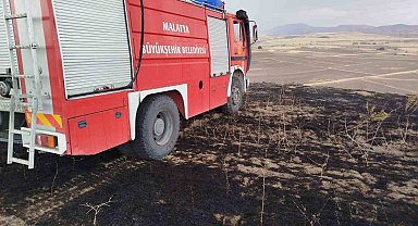 Arguvan'da anız yangını