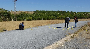 İki grubun mezarlıktaki silahlı çatışmasında kurşunlar havada uçuştu