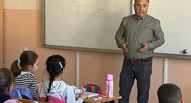 Yusuf öğretmen aldığı 'Heimlich' eğitimi ile öğrencisini ölümden kurtardı