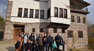 Fotoğrafçılar Arapgir'de hem tarihe hem de sonbahara doydular