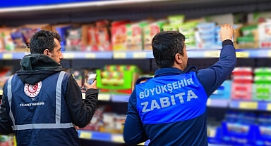 Malatya Büyükşehir Belediyesi Zabıta Ekipleri, market denetimlerini sıklaştırdı