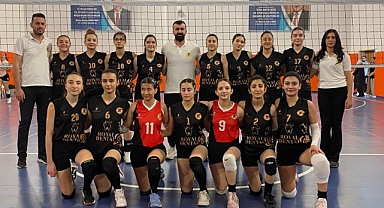 Malatya'da genç kızlar voleybol şampiyonları belli oldu
