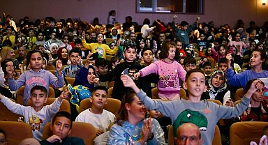 Rafadan Tayfa gösterisinde eğlenceli anlar yaşandı