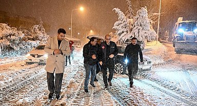 Yeşilyurt'ta kar mesaisi sürüyor