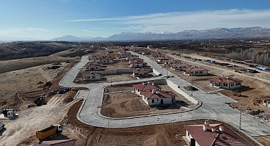 Akçadağ'da 2 bin 804 köy evi için çalışmalar sürüyor