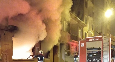 Malatya'da metruk binada korkutan yangın