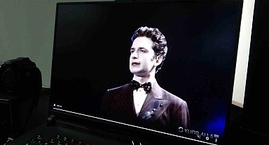 Merhum sanatçı Fahri Kayahan'ın yapay zeka teknolojisi ile klibi hazırlandı