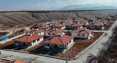 Malatya'da depremzedeler evlerine kavuşuyor