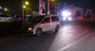 Malatya'da hafif ticari araç otomobille çarpıştı: 2 yaralı