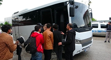 Malatya'da vize ihlali yapan 3 göçmen yakalandı