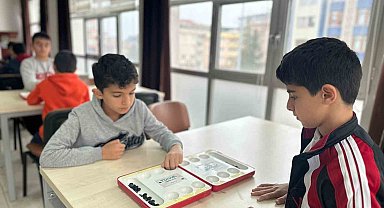 Mangala Turnuvası'nda dereceye giren öğrencilere ödül