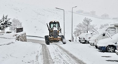 Başkan Geçit, "Tüm ekiplerimizle sahadayız"
