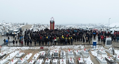 Malatya'da depremde hayatlarını kaybedenler dualarla anıldı