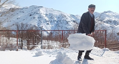 Malatya'da kar kalınlığı 1 metreyi geçti, zorlu mücadele dronla görüntülendi