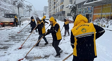 Malatya'da karla mücadele ekipleri 11 ilçede sahada