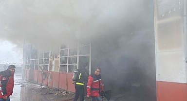 Malatya'da korkutan iş yeri yangını