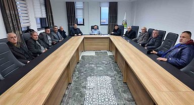 Pütürge Belediye Başkanı Mikail Sülük, vatandaşların taleplerini dinledi