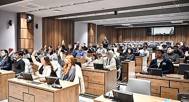 Yeşilyurt Genç Meclisi, gençlere yönelik sosyal alanlar ve altyapı çalışmalarını görüştü