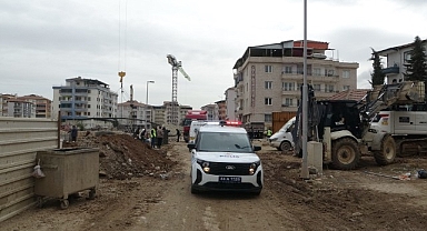 Aydınlatma direği üzerine düşen işçi yaralandı