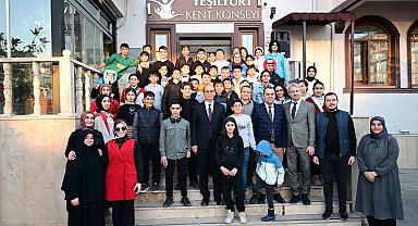 Başkan Geçit, "İlk Orucum İlk İftarım" etkinliğinde çocuklarla buluştu
