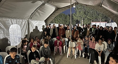 Başkan Ulutaş, depremzedelerle iftar yaptı