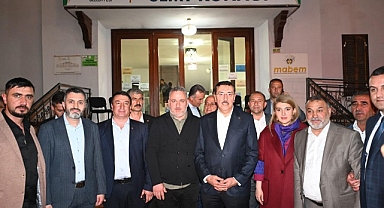 Milletvekili Ölmeztoprak, iftar programında muhtarlar ile bir araya geldi