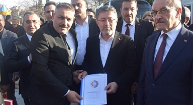 Başkan Sadıkoğlu, Tarım Bakanı Yumaklı'ya kapsamlı dosya sundu