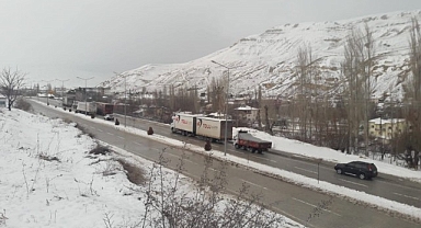 Malatya-Kayseri kara yolunda ulaşım kontrollü sağlanıyor