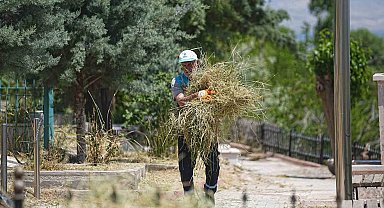 Battalgazi Belediyesi'nden mezarlıklarda bayram temizliği