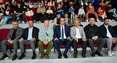Cambaz Mithat 'Yetenek Sirkiniz' gösterisi renkli ve heyecanlı anlara sahne oldu