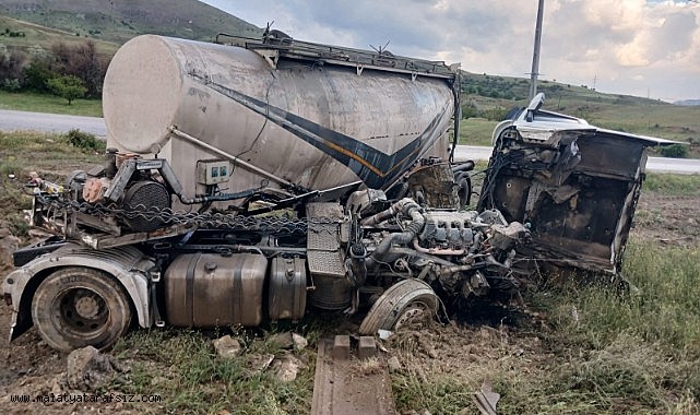 Doğanşehir'de tanker tarlaya devrildi, sürücü yaralandı