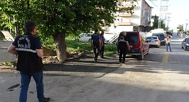 Hurdacıların alacak verecek kavgası kanlı bitti: 1 yaralı