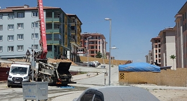 Malatya'da inşaat alanındaki çukura düşen işçi yaralandı