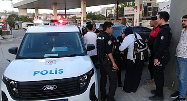 Malatya'da otobüste tartışan 2 kadın indikleri durakta birbirlerini bıçakla yaraladı